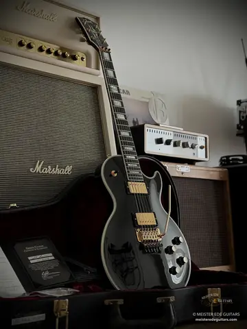 Gibson Custom Shop Les Paul Axcess Custom Ebony Floyd Rose, Gold Hardware (2011) Photo 6