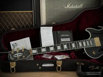 Gibson Custom Shop Les Paul Axcess Custom Ebony Floyd Rose, Gold Hardware (2011) Photo 17