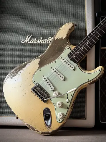 Fender Masterbuilt Dale Wilson '60s Heavy Relic Strat (2021) Photo 8