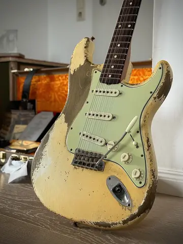 Fender Masterbuilt Dale Wilson '60s Heavy Relic Strat (2021) Photo 16