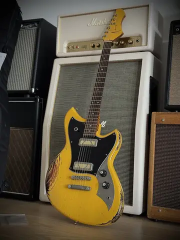 Novo Serus P2 Custom Flamed Neck (2021) Photo 7