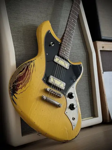Novo Serus P2 Custom Flamed Neck (2021) Photo 14