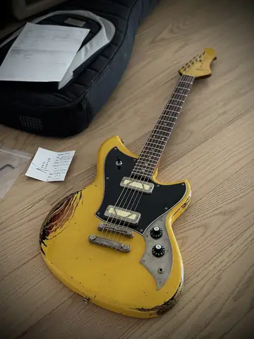 Novo Serus P2 Custom Flamed Neck (2021) Photo 27