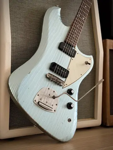Novo Voltur J V2 Aged Ice Blue Metallic (2024) Foto 5