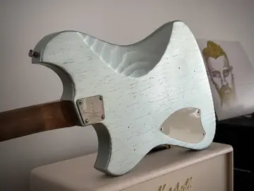 Novo Voltur J V2 Aged Ice Blue Metallic (2024) Foto 17
