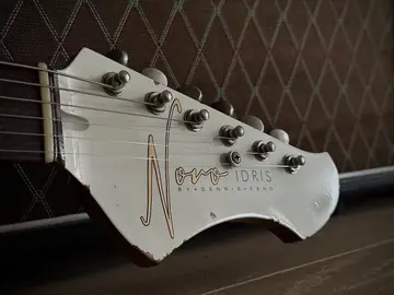 Novo Guitars Idris HSS Nucleus — Olympic White (Guitar Summit Exemplar, 2025) Foto 15