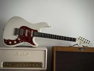 Novo Guitars Idris HSS Nucleus — Olympic White (Guitar Summit Exemplar, 2025) Foto 17