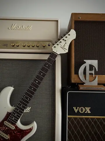 Novo Guitars Idris HSS Nucleus — Olympic White (Guitar Summit Exemplar, 2025) Foto 21