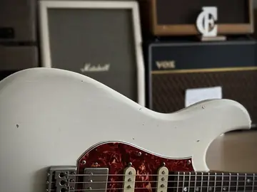 Novo Guitars Idris HSS Nucleus — Olympic White (Guitar Summit Exemplar, 2025) Foto 24