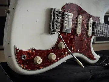 Novo Guitars Idris HSS Nucleus — Olympic White (Guitar Summit Exemplar, 2025) Foto 25