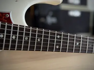 Novo Guitars Idris HSS Nucleus — Olympic White (Guitar Summit Exemplar, 2025) Foto 30