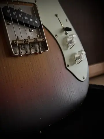 Suwak Custom Guitars Thinline T-Style Elm 3TSB Heavy Relic (2026, new) Photo 7