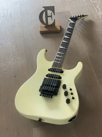 1989 Charvel Mod 6 Pearl White Foto 23