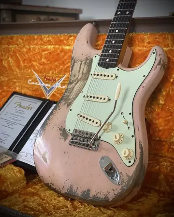 Fender Custom Shop '60/63 LTD Super Heavy Relic — Shell Pink Photo 5