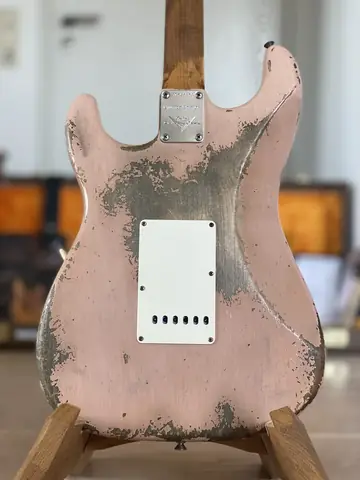 Fender Custom Shop '60/63 LTD Super Heavy Relic — Shell Pink Photo 20