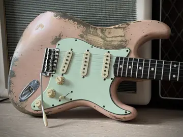 Fender Custom Shop '60/63 LTD Super Heavy Relic — Shell Pink Photo 32