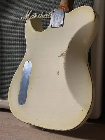Leo Guitars 2019 Dillinger (Nicotine White) Foto 6