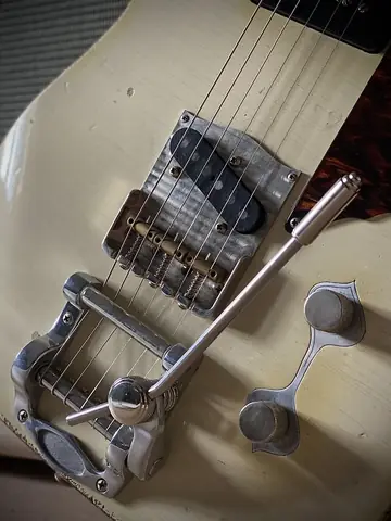 Leo Guitars 2019 Dillinger (Nicotine White) Foto 12
