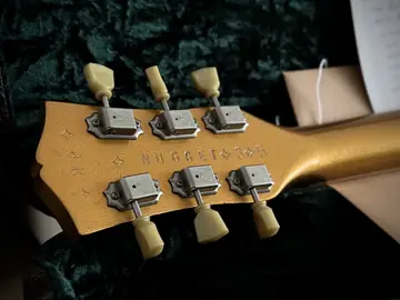 Maybach Albatroz Gold Nugget — MB Nick Page Foto 15