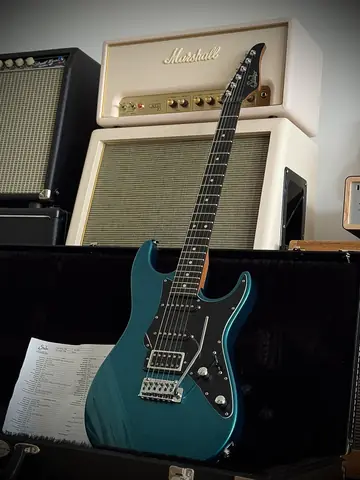 Suhr Pete Thorn Signature Standard HSS — Ocean Turquoise Metallic Foto 1