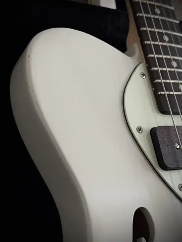 Suwak Thinline Ash T-Style Relic White Nitro (2026, Neuware) Foto 7