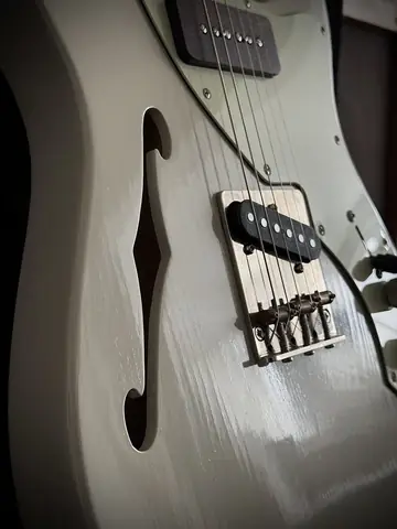 Suwak Thinline Ash T-Style Relic White Nitro (2026, Neuware) Foto 9